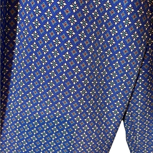 Talbots Women's Blue Diamond/Floral Stretch waist Pants, NWT - Size 10 - Picture 5 of 8